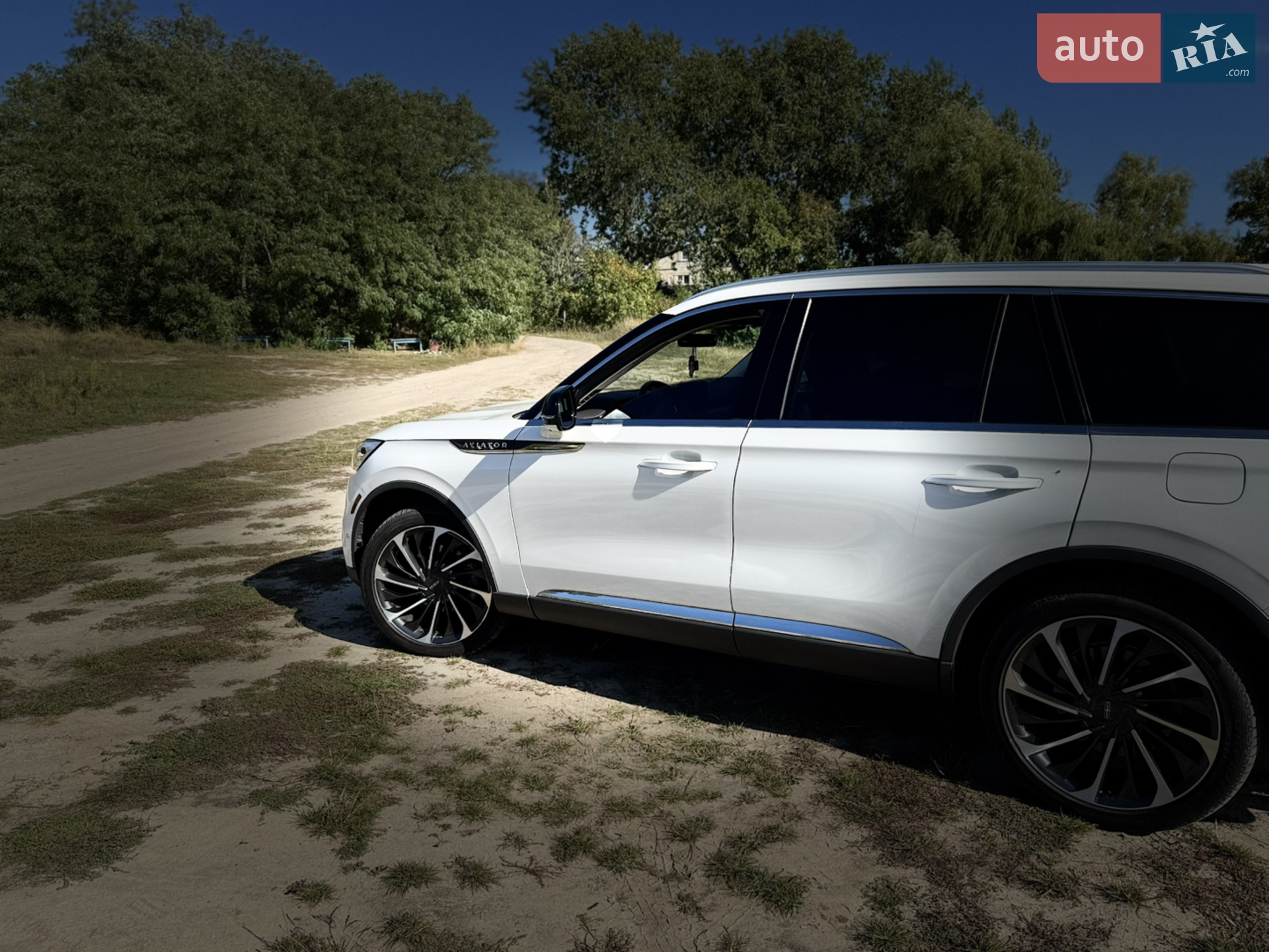 2020 Lincoln Aviator - мініатюра 6