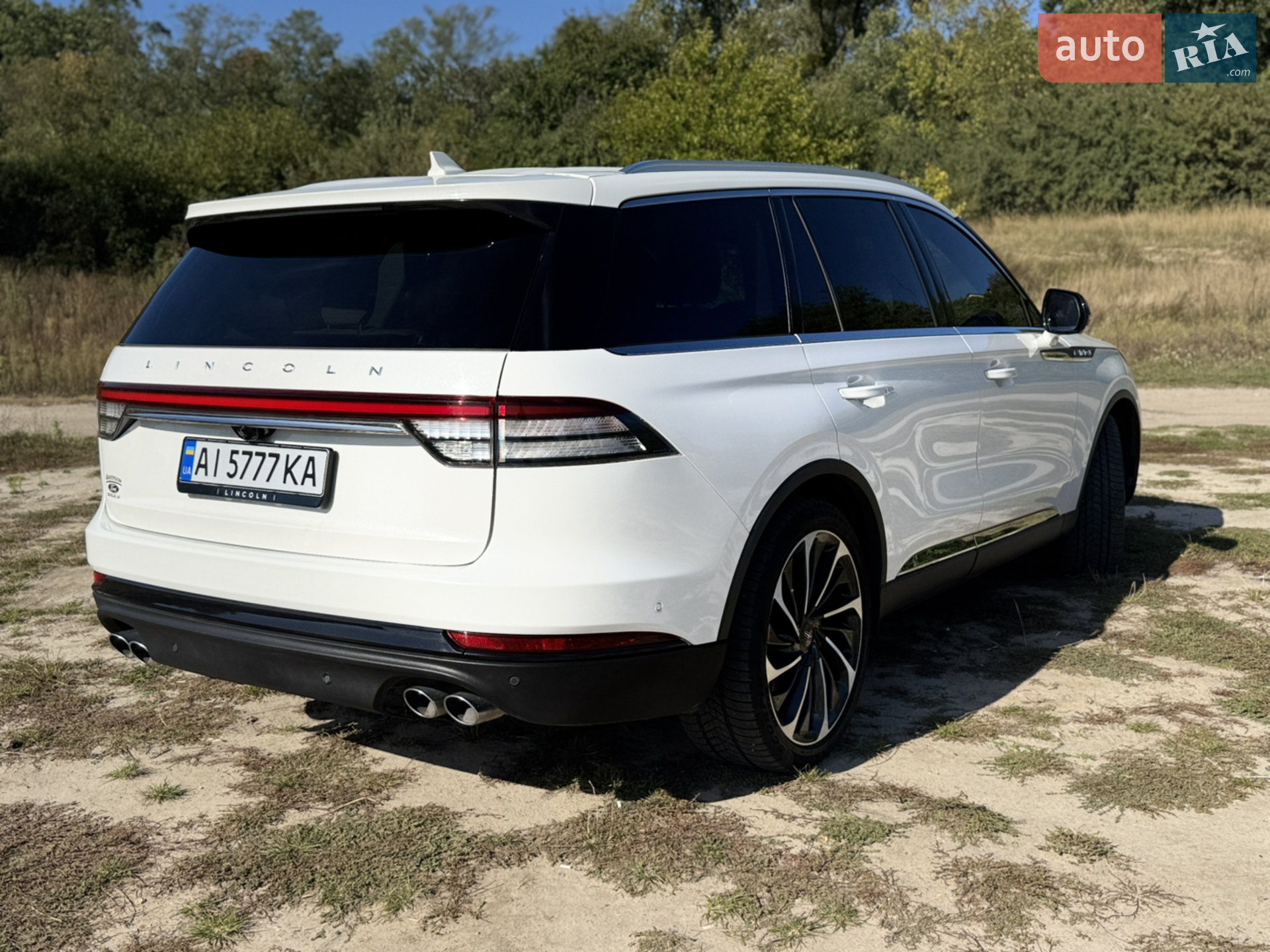 2020 Lincoln Aviator - мініатюра 9