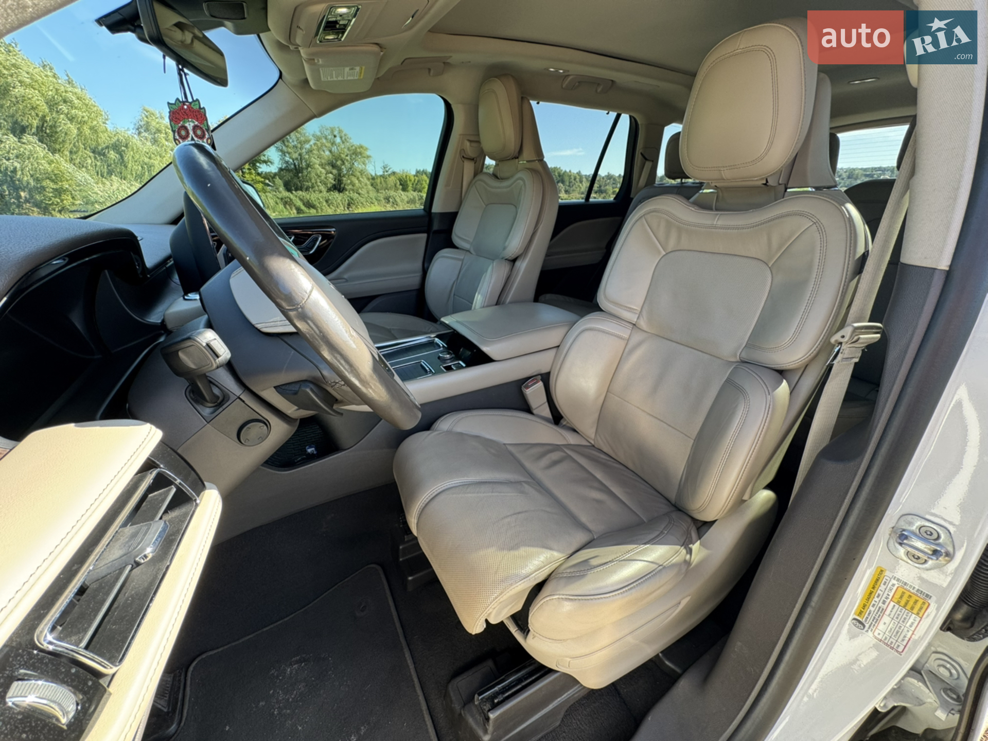 2020 Lincoln Aviator - мініатюра 15