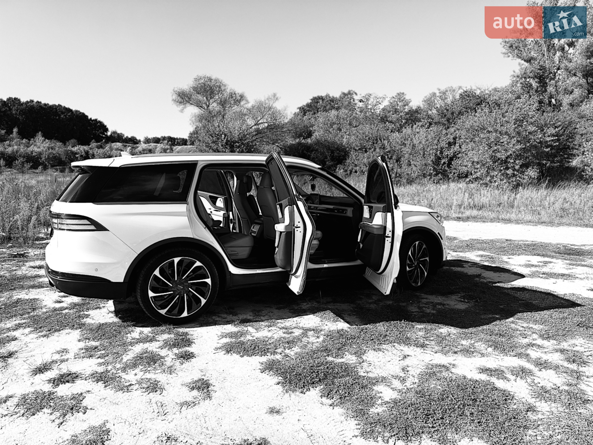 2020 Lincoln Aviator - мініатюра 26