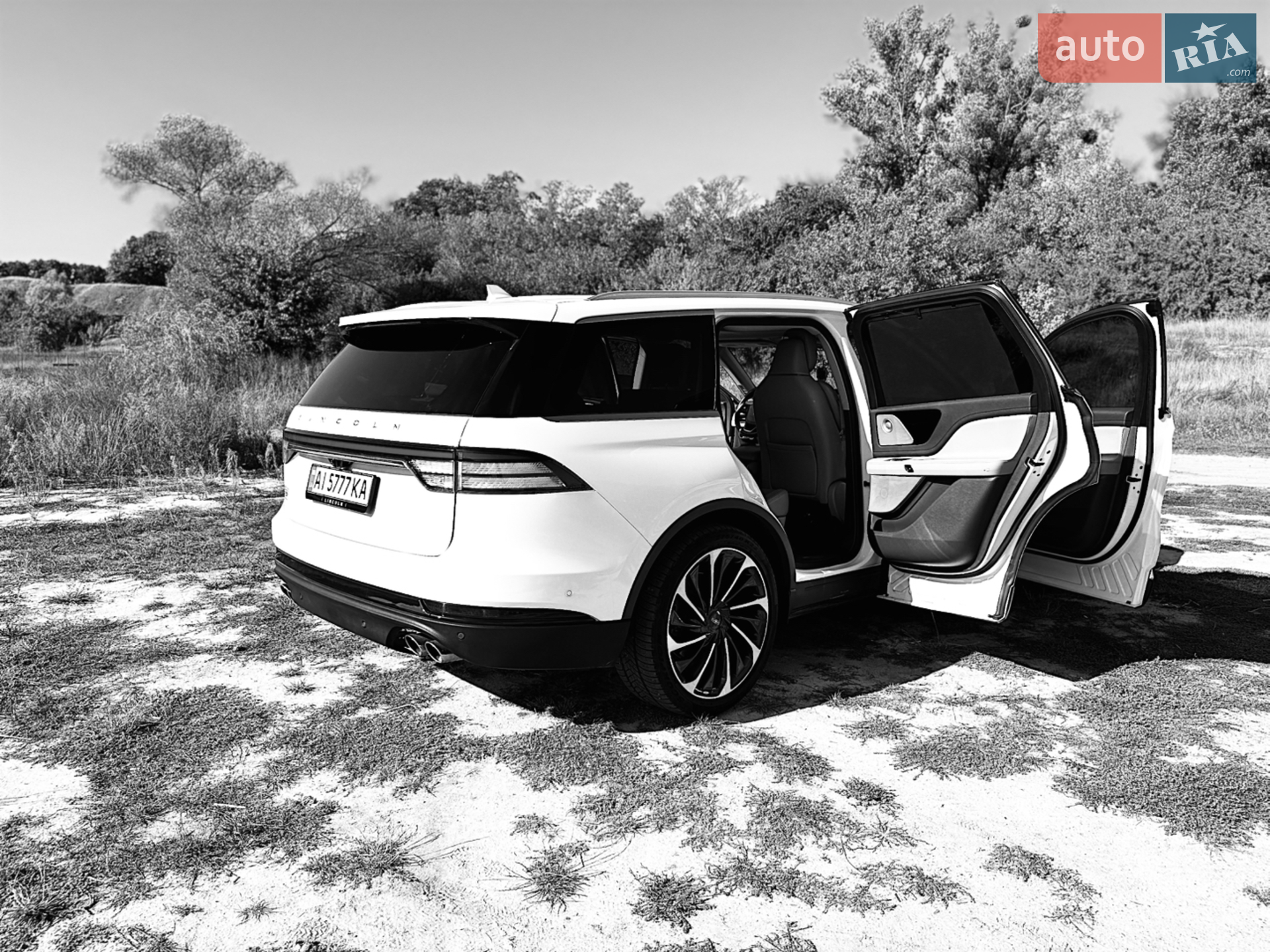 2020 Lincoln Aviator - мініатюра 28