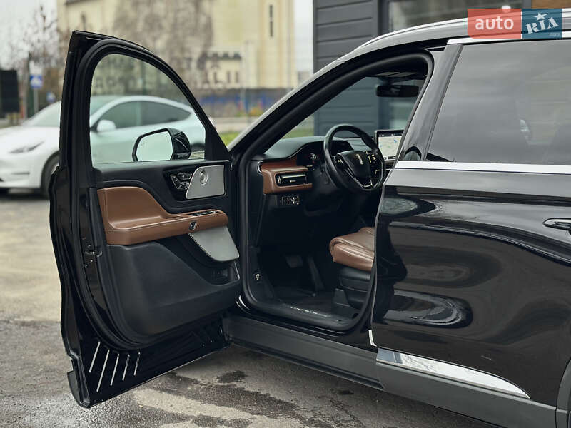 Позашляховик / Кросовер Lincoln Aviator 2019 в Шептицькому