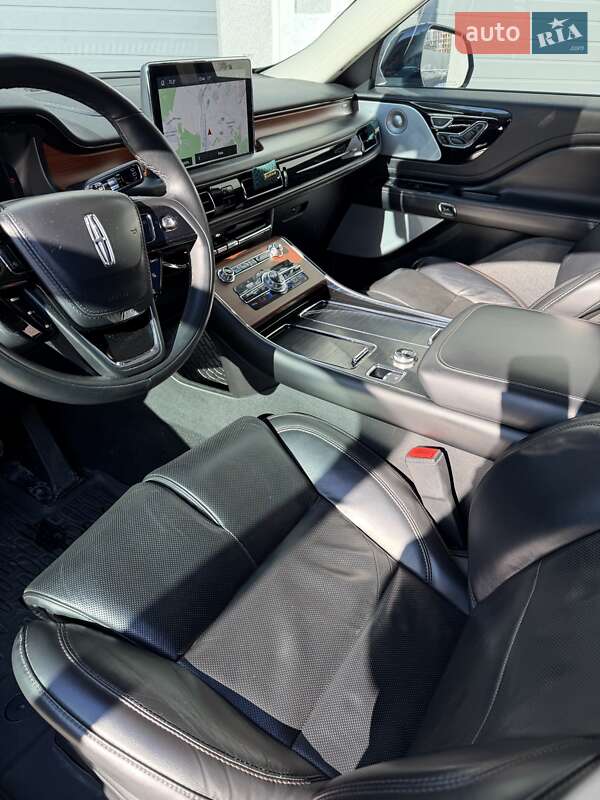 Внедорожник / Кроссовер Lincoln Aviator 2020 в Киеве фото 26 Внедорожник / Кроссовер Lincoln Aviator 2020 в Киеве
