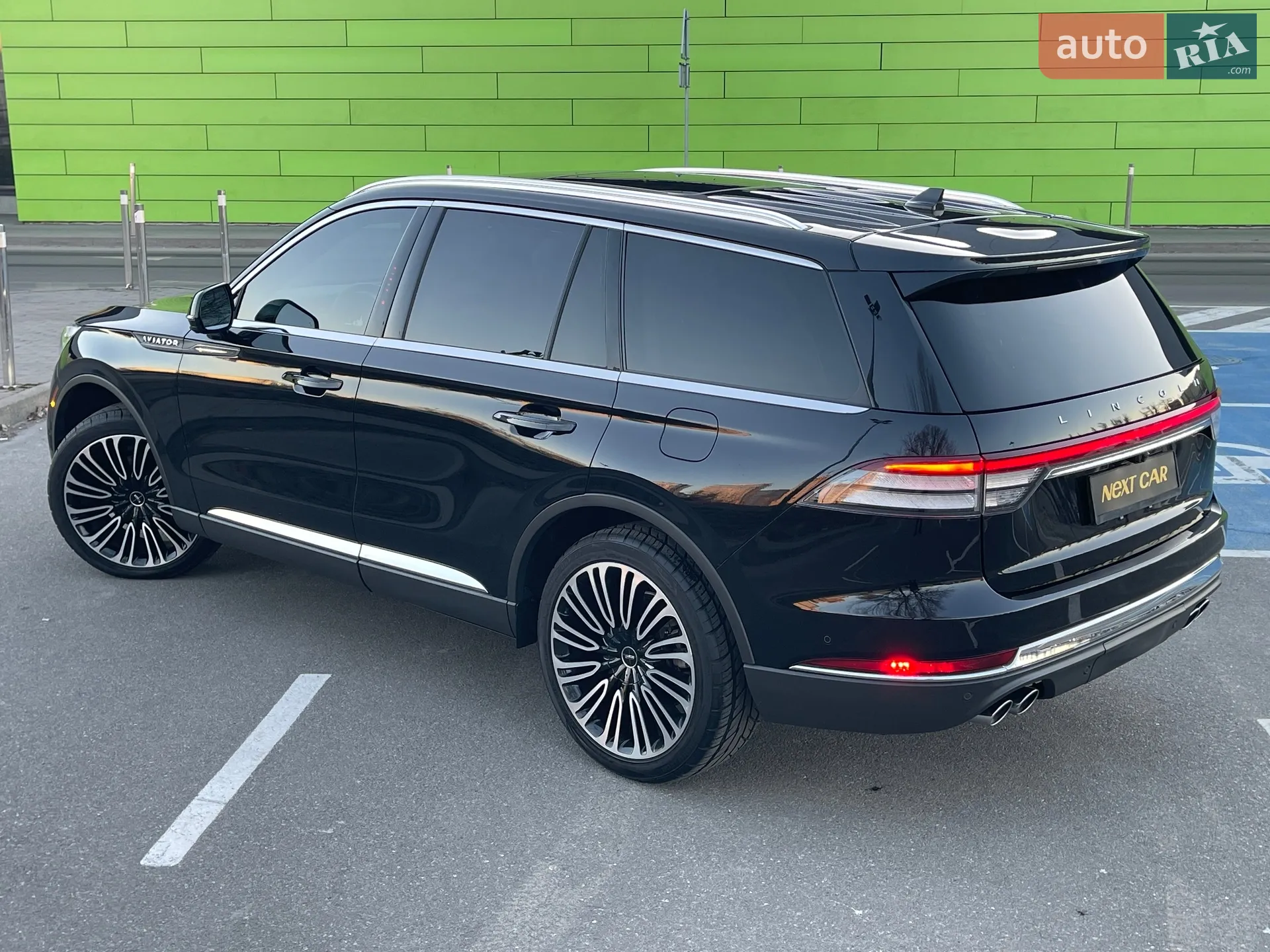2020 Lincoln Aviator - мініатюра 8