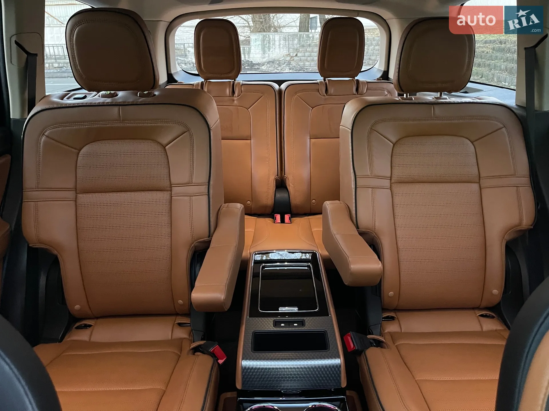 2020 Lincoln Aviator - мініатюра 29