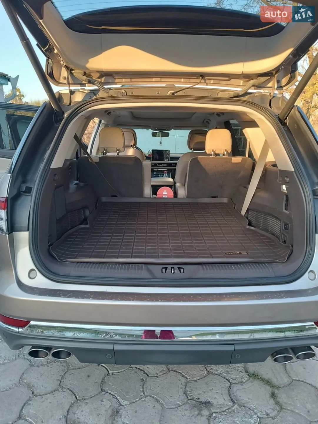 2019 Lincoln Aviator - мініатюра 5