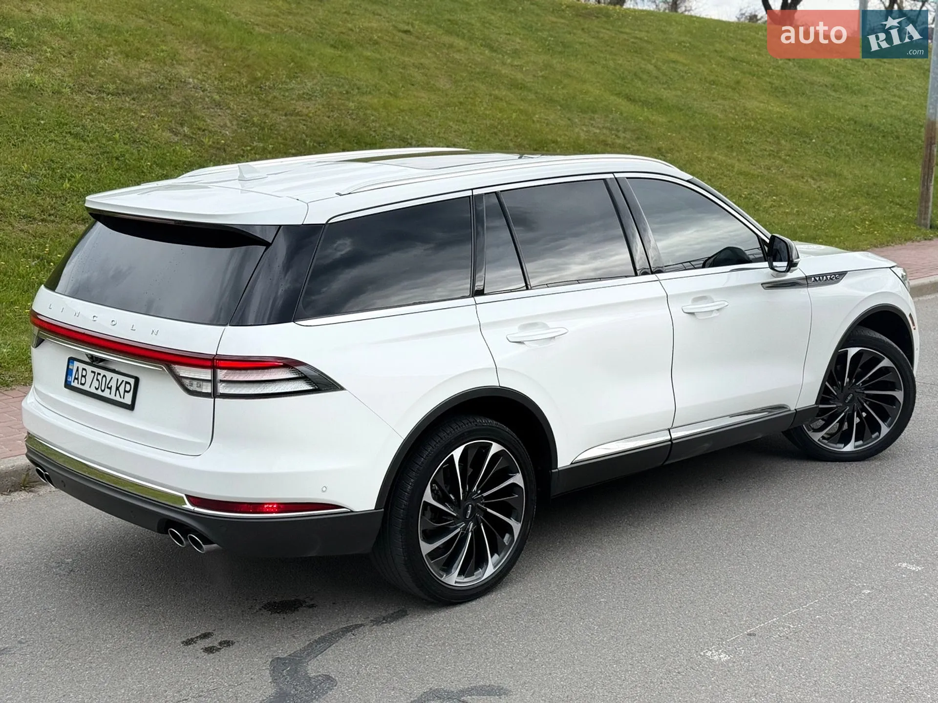 2022 Lincoln Aviator - мініатюра 5