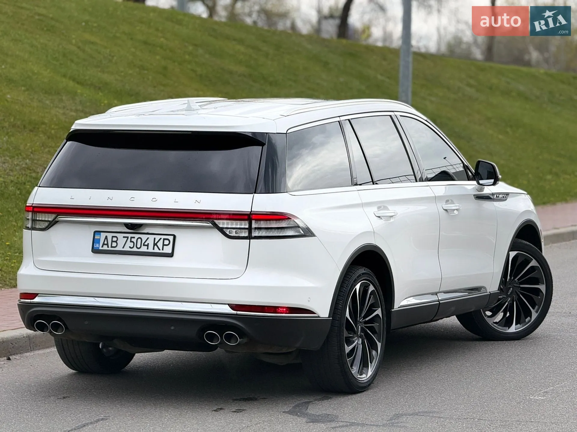 2022 Lincoln Aviator - мініатюра 6