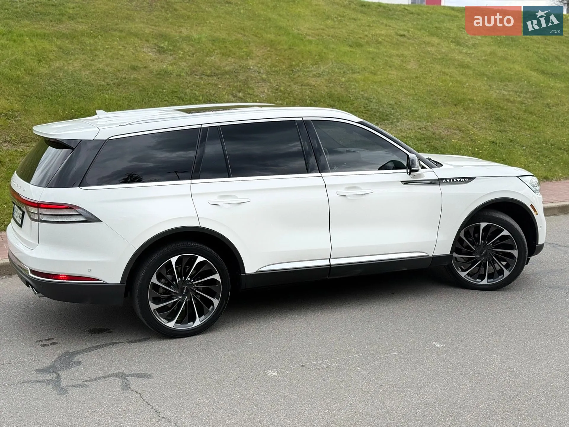 2022 Lincoln Aviator - мініатюра 22