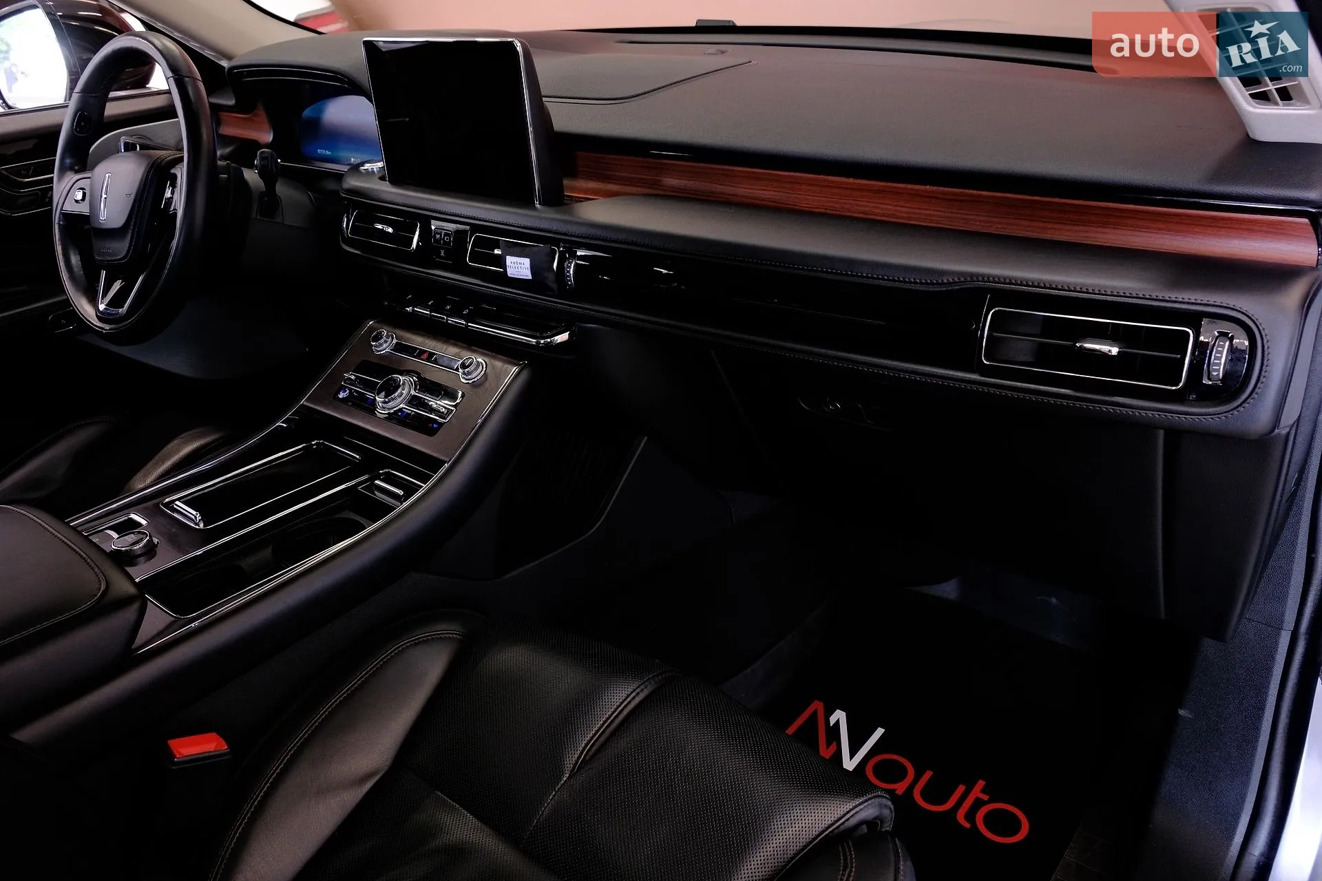2021 Lincoln Aviator - мініатюра 37