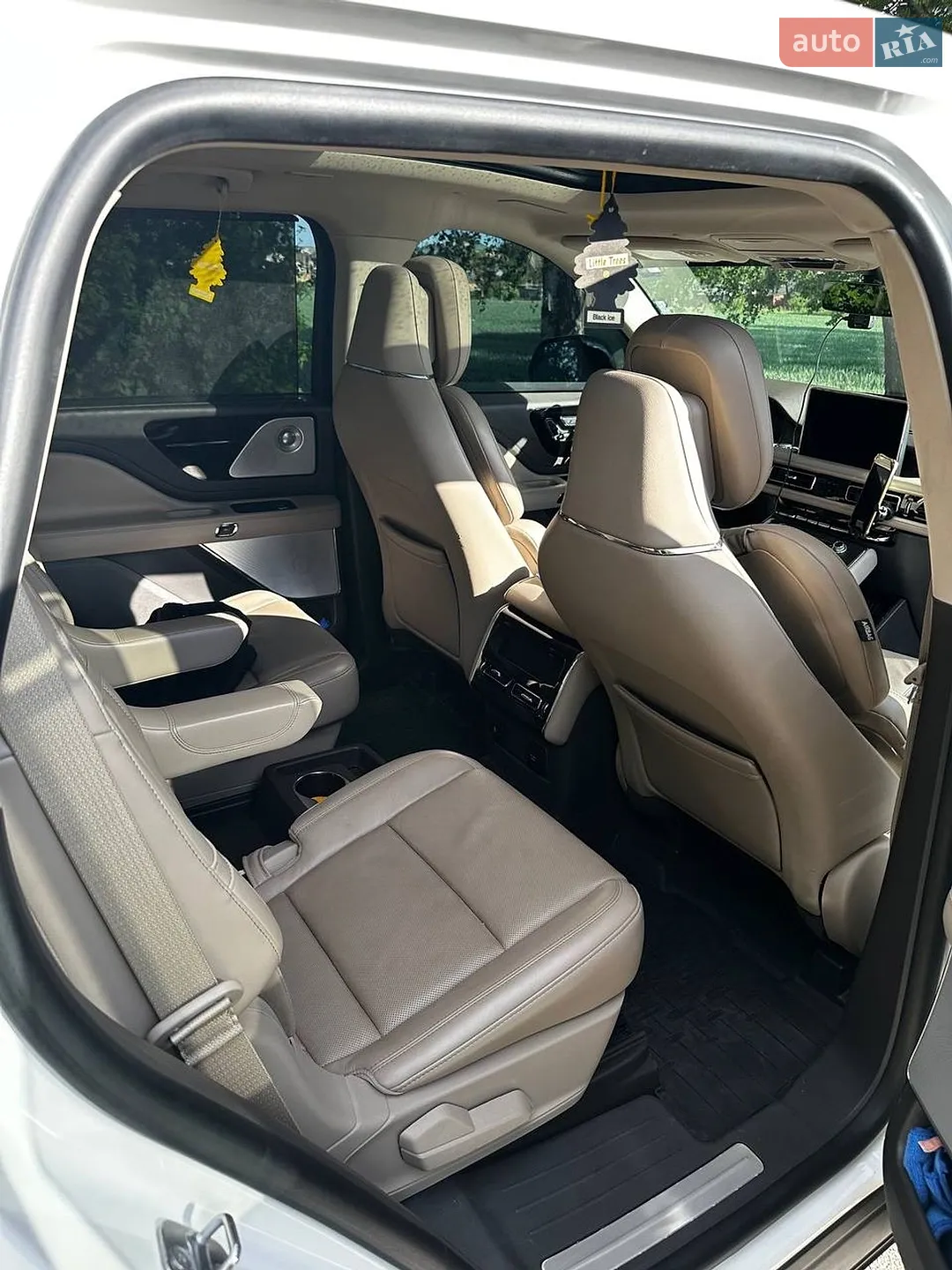 2021 Lincoln Aviator - мініатюра 8