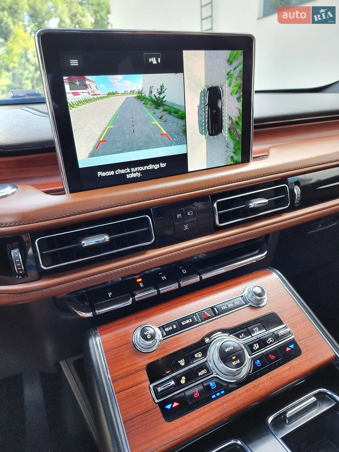 2021 Lincoln Aviator - мініатюра 8