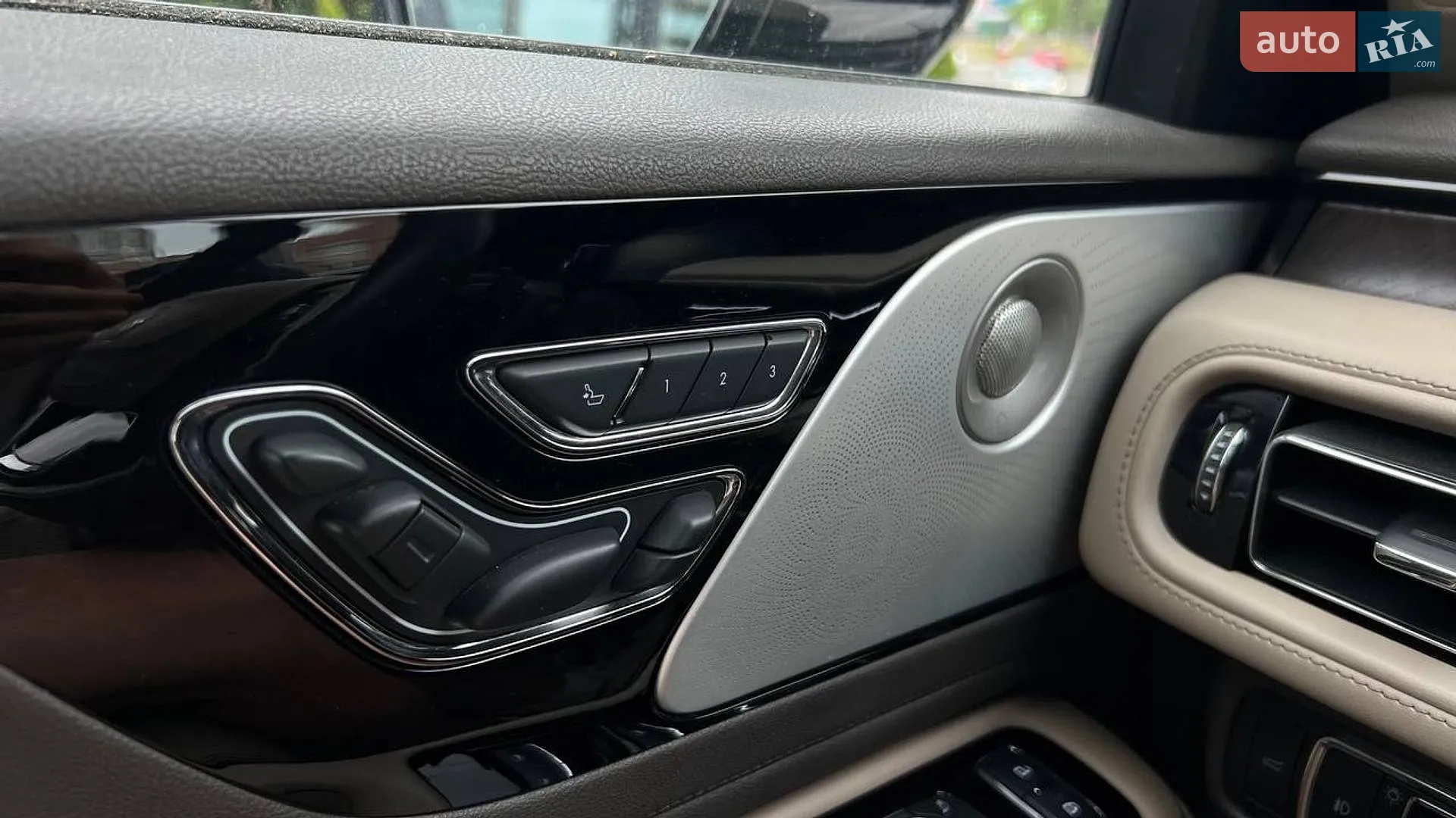 2021 Lincoln Aviator - мініатюра 19