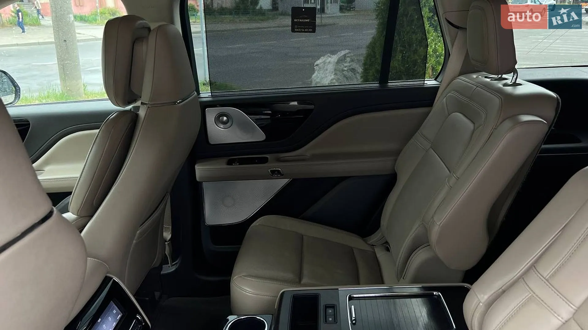 2021 Lincoln Aviator - мініатюра 27