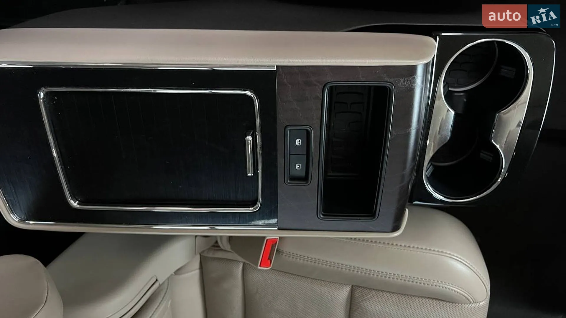 2021 Lincoln Aviator - мініатюра 31