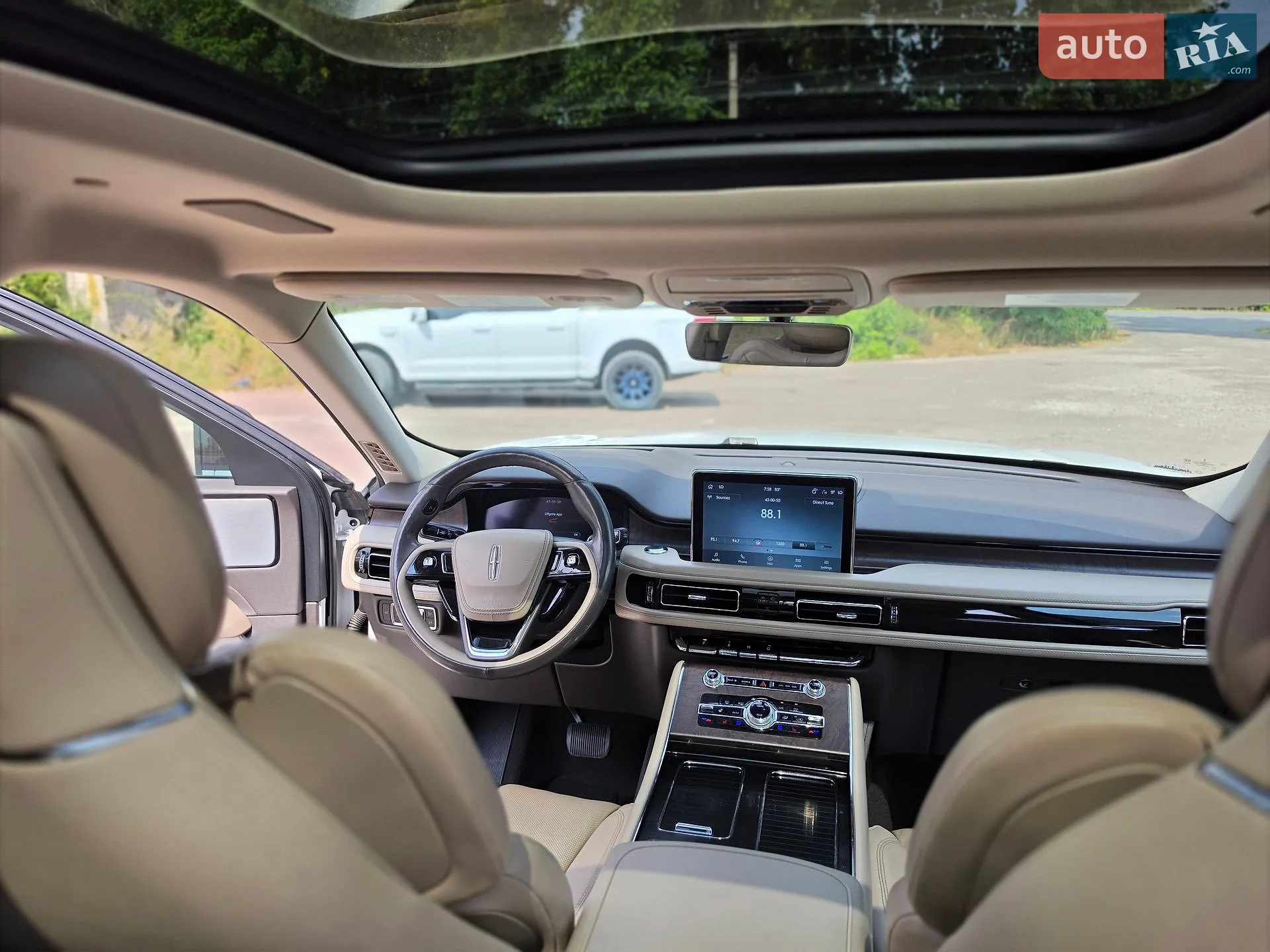 2021 Lincoln Aviator - мініатюра 16