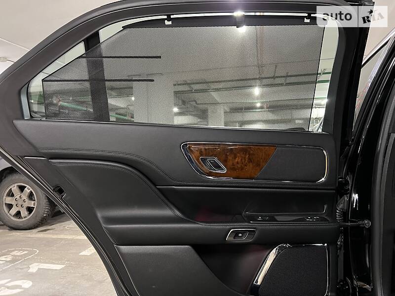 Седан Lincoln Continental 2018 в Києві