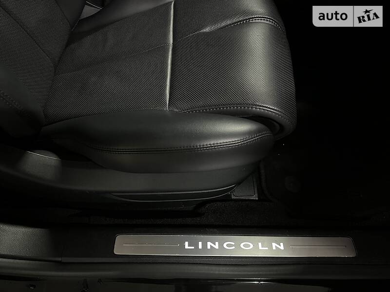 Седан Lincoln Continental 2018 в Києві