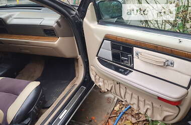 Седан Lincoln Continental 1989 в Каневе