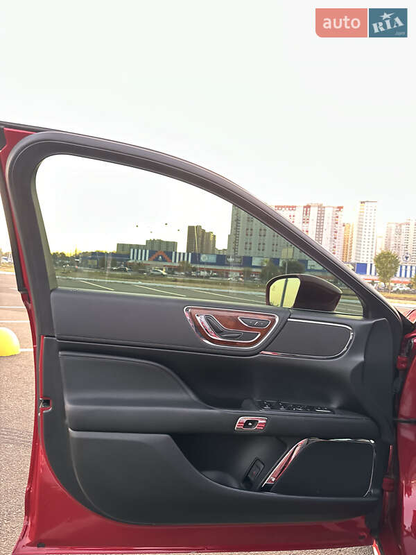 Седан Lincoln Continental 2020 в Киеве фото 42 Седан Lincoln Continental 2020 в Киеве