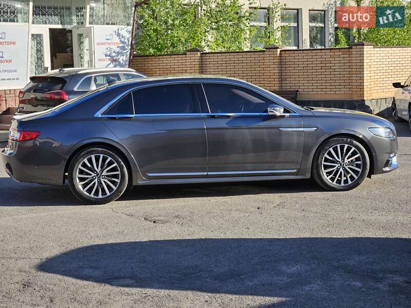 Седан Lincoln Continental 2018 в Владимире