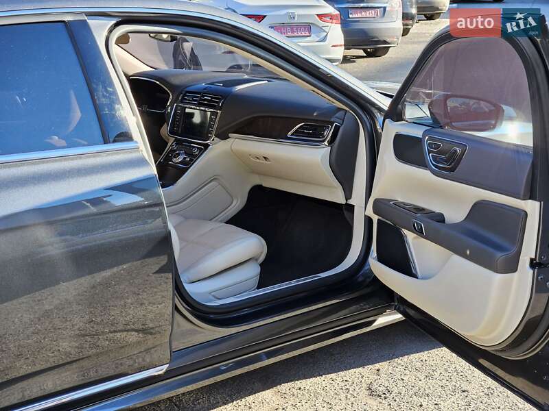 Седан Lincoln Continental 2018 в Владимире