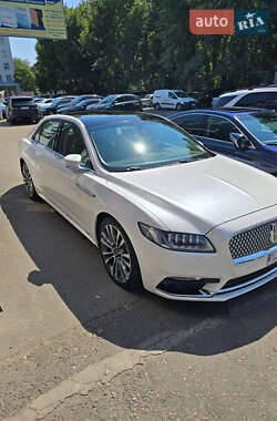 Седан Lincoln Continental 2017 в 
