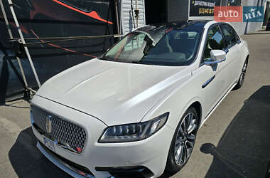 Седан Lincoln Continental 2017 в 