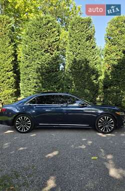 Седан Lincoln Continental 2017 в 