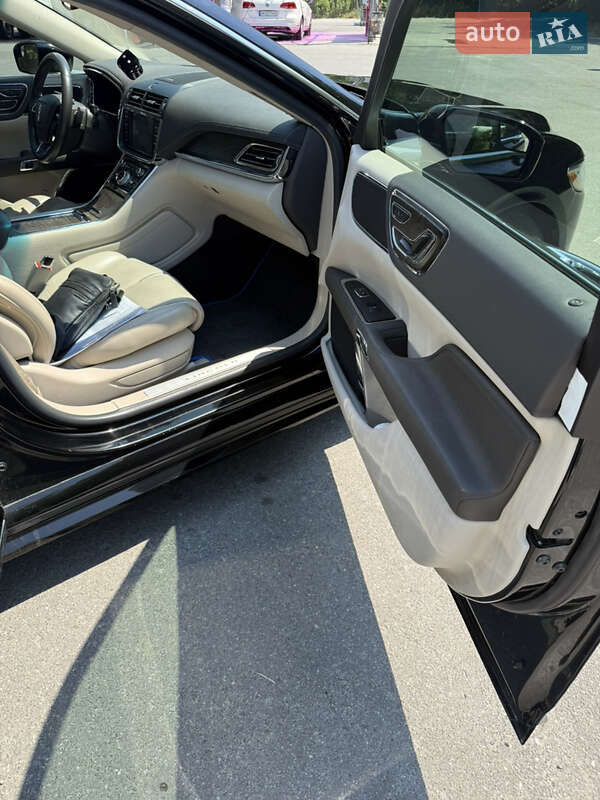 Седан Lincoln Continental 2017 в Бердичеве