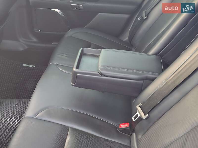 Седан Lincoln Continental 2016 в Киеве