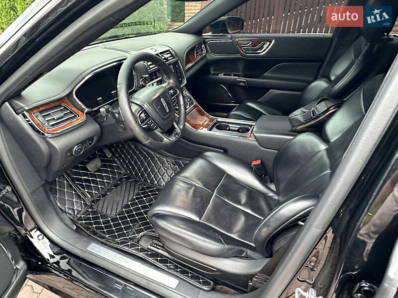 Седан Lincoln Continental 2016 в Чернівцях