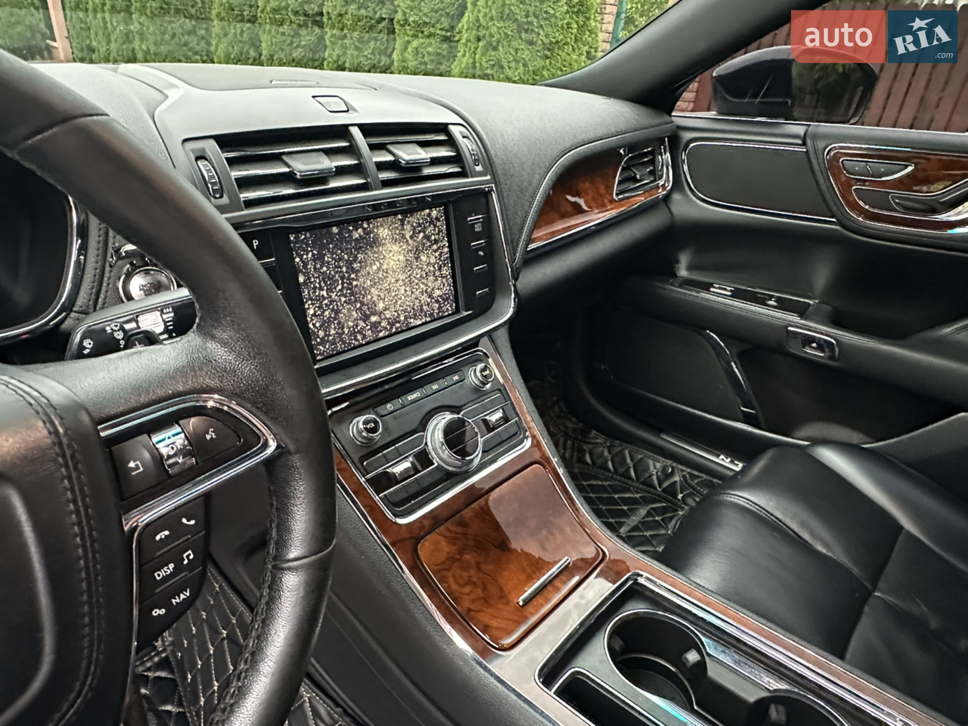 2016 Lincoln Continental - мініатюра 15
