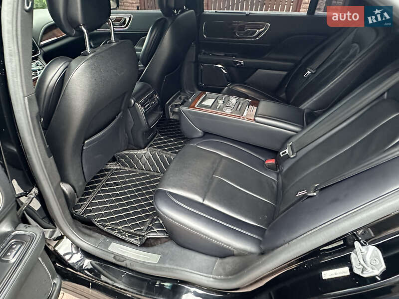 Седан Lincoln Continental 2016 в Чернівцях