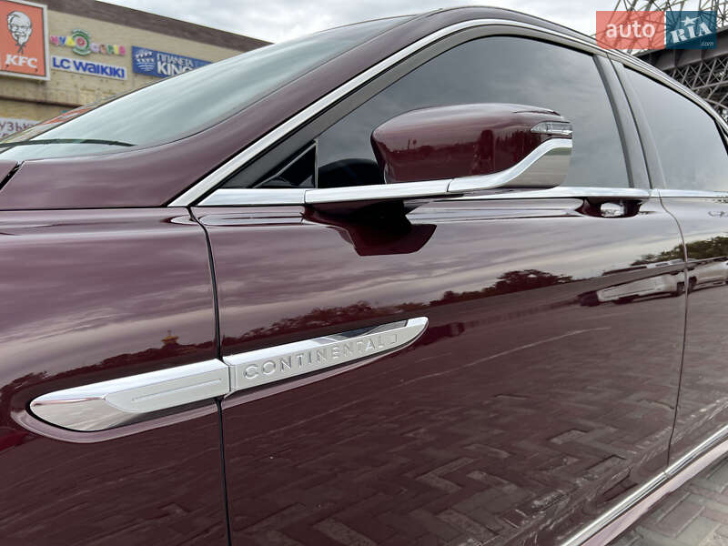 Седан Lincoln Continental 2016 в Харькове