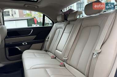 Седан Lincoln Continental 2017 в 