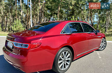 Седан Lincoln Continental 2017 в 