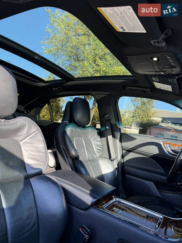 Седан Lincoln Continental 2017 в Измаиле фото 20 Седан Lincoln Continental 2017 в Измаиле