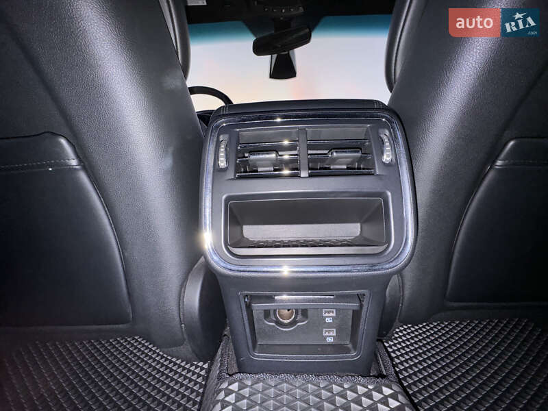 Седан Lincoln Continental 2020 в Києві