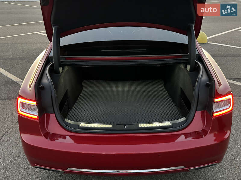 Седан Lincoln Continental 2020 в Києві