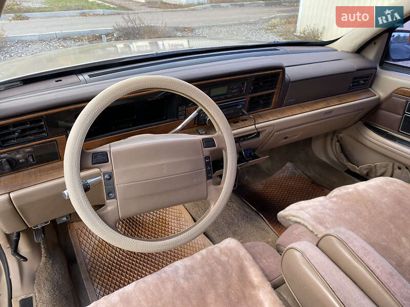 Седан Lincoln Continental 1990 в Новой Водолаге фото 11 Седан Lincoln Continental 1990 в Новой Водолаге
