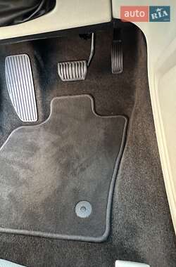 Седан Lincoln Continental 2018 в Дніпрі