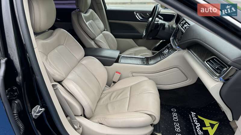 Седан Lincoln Continental 2016 в Киеве