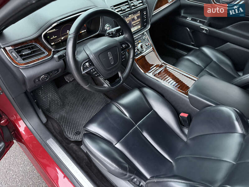 Седан Lincoln Continental 2017 в Киеве