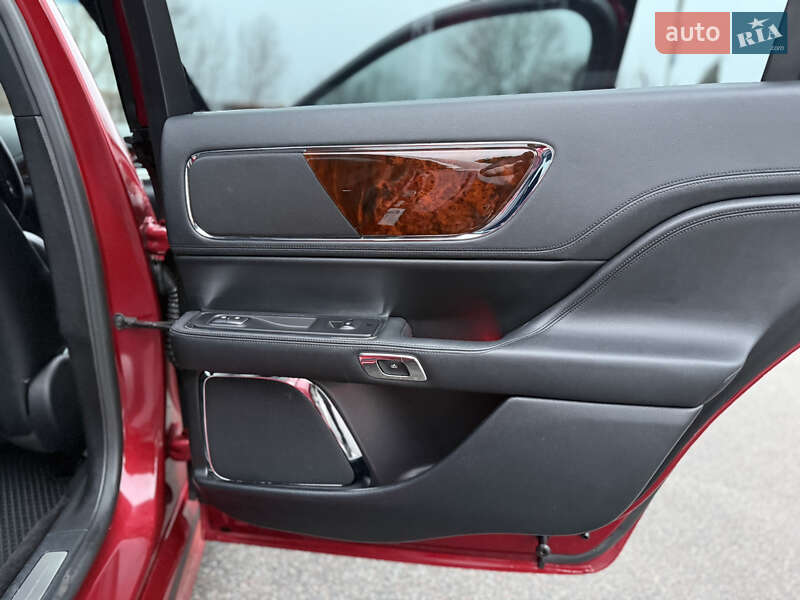 Седан Lincoln Continental 2017 в Киеве