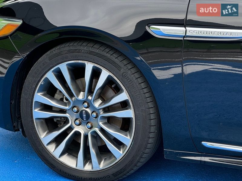 Седан Lincoln Continental 2016 в Києві