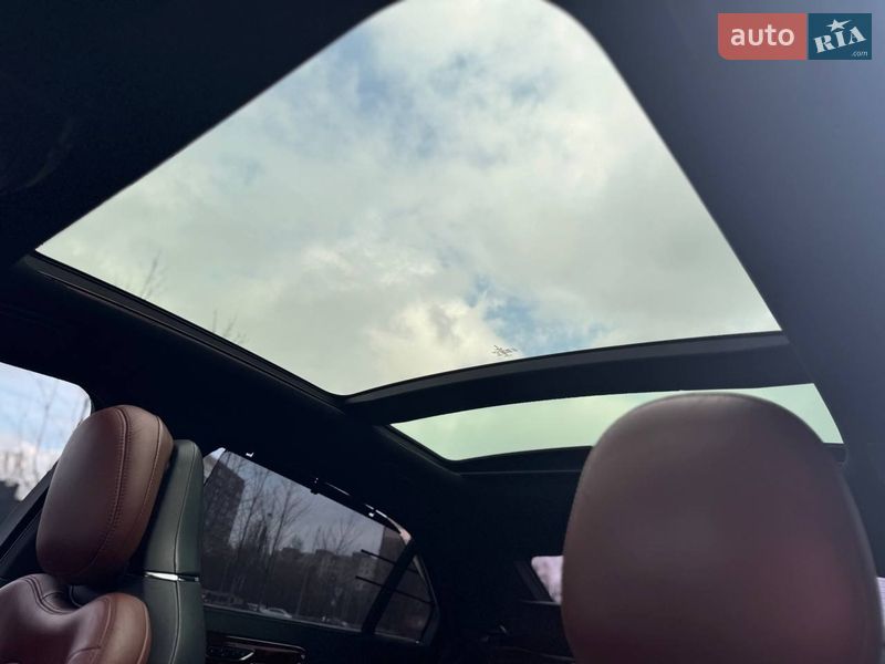 Седан Lincoln Continental 2016 в Києві фото 30 Седан Lincoln Continental 2016 в Києві