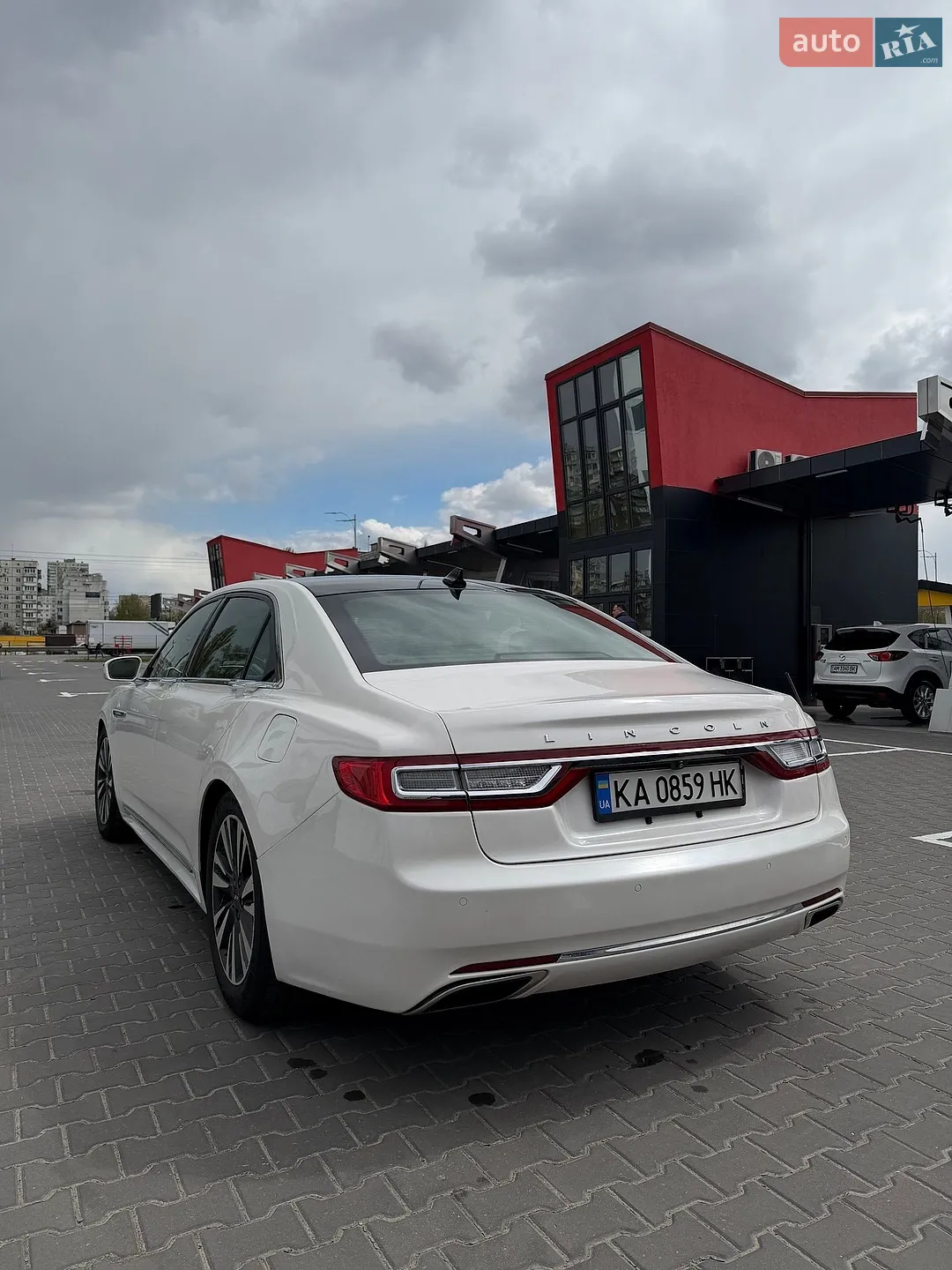 2018 Lincoln Continental - мініатюра 12