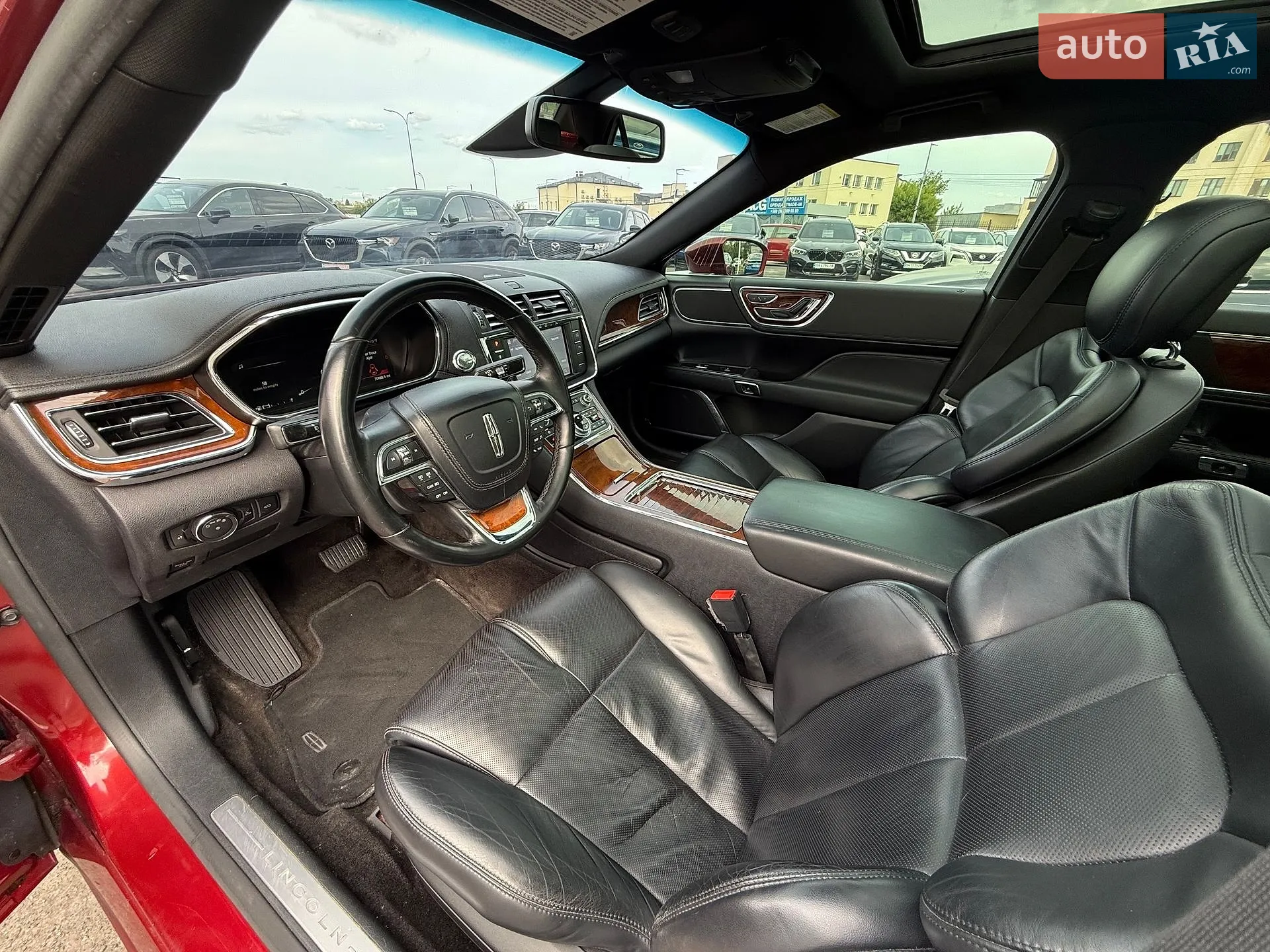 2016 Lincoln Continental - мініатюра 16