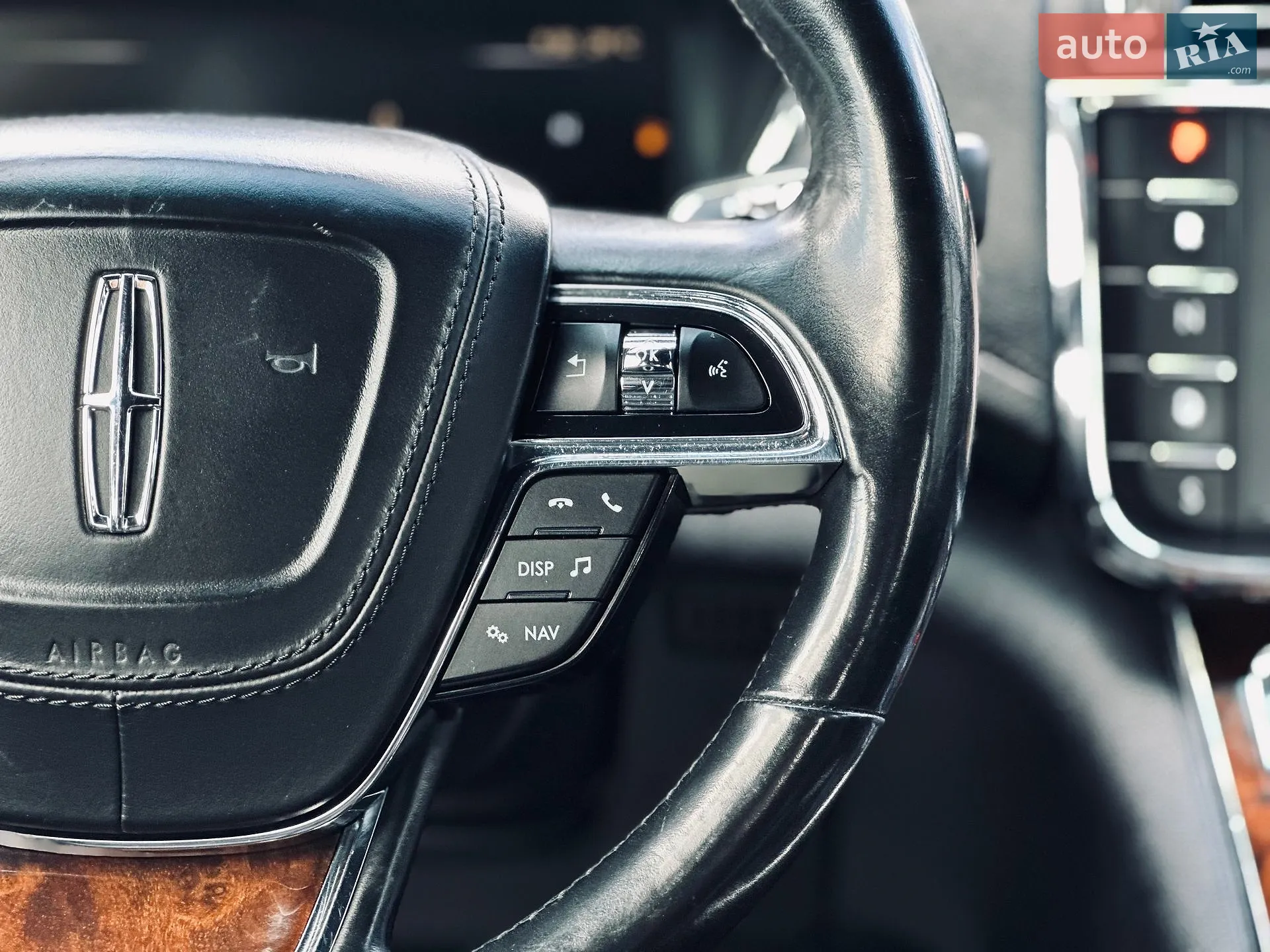 2017 Lincoln Continental - мініатюра 52